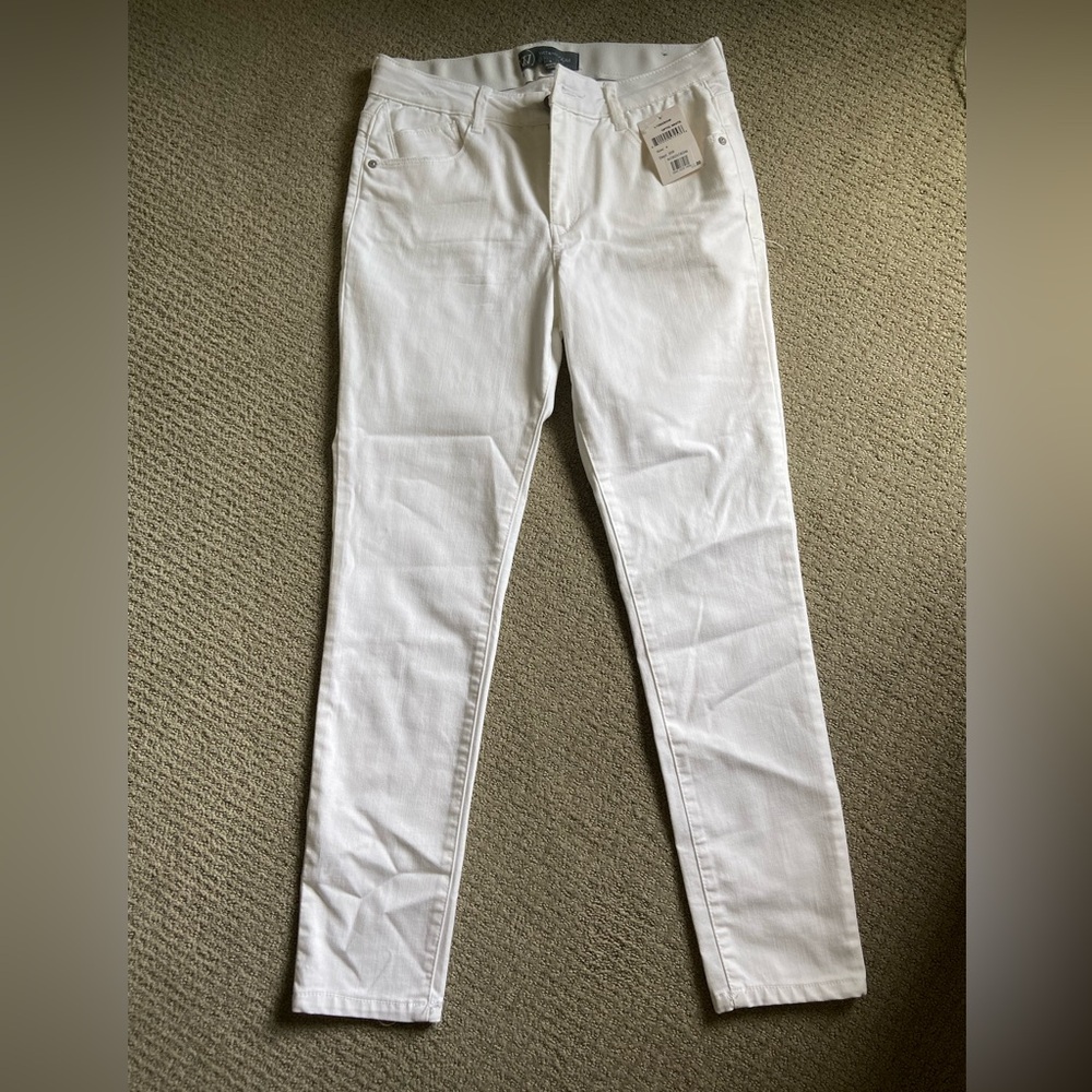 NWT Wit &Wisdom white Skinny Jeans